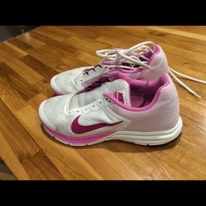 Nike shoes Structure 17 running shoes